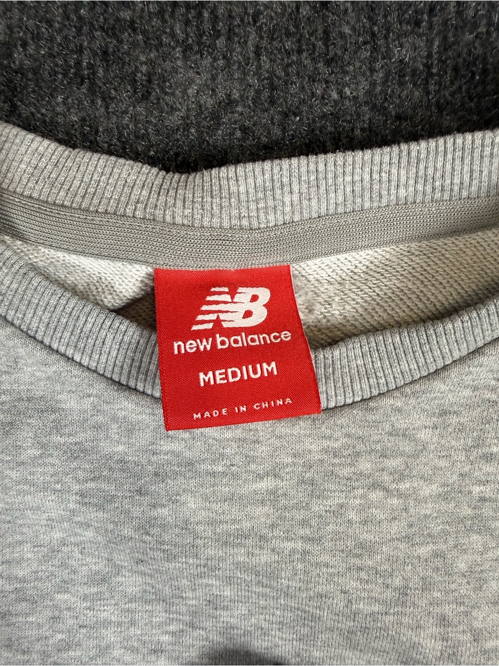 New Balance Grey Crewneck Sweatshirt Size Medium - Picture 3 of 7